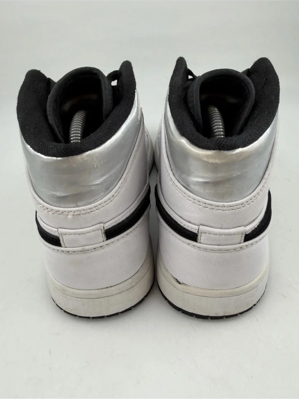 Nike Men’s Air Jordan 1 Mid-SZ 8- White Black Leather Basketball Shoes Sneakers